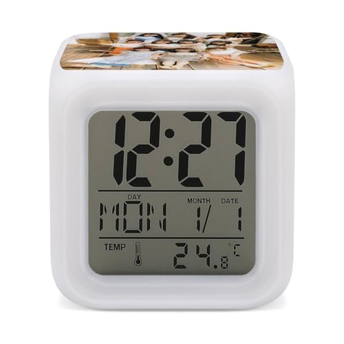 乃木坂46 白石麻衣 生田絵梨花 齋藤飛鳥 西野七瀬 山下美月 目覚まし時計 デジタル時計 LED 温度計 湿度計 日付 静音 見に易い時計 8*8*8cm