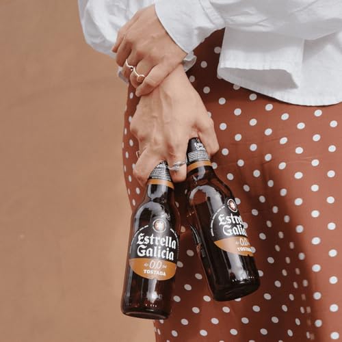 Estrella Galicia 0,0 Tostada - Cerveza Lager sin Alcohol, Pack de 6 Botellas x 25 cl, Sabor y Aroma Tostado y Equilibrado, 0% Volumen de Alcohol