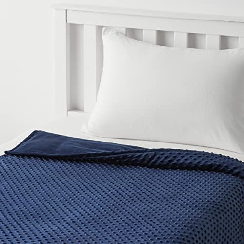 Amazon Basics Kids Cotton Weighted Blanket and Micromink Cover 3