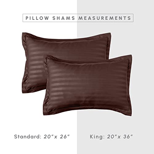 Rayures Dobby chic pour cette parure de lit complète chocolat Queen size