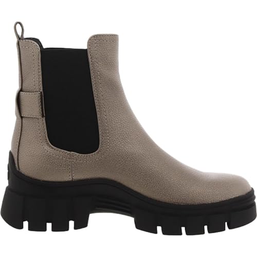 GUESS Women's Hensly Ankle Boot2