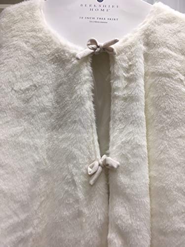 Berkshire Home Luxury Oversized Creamy Ivory Faux Fur X-Large Christmas Tree Skirt 72