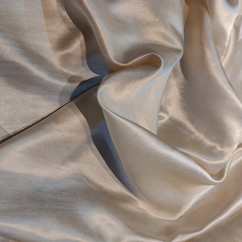 Tissu satiné de soie Ivoire pour confectionner une robe de mariée chic