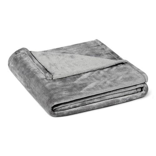 Amazon Basics Fleecedecke, Weiche Flauschige Kuscheldecke, Warme Wohndecke für Couch & Sofa, 127 x 152 cm, Grau