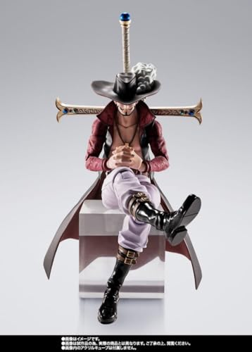 Image of Tamashi Nations - One Piece - S.H. Figuarts Juracur Mihawk - Hawk Eye - PVC & ABS, Approx. 6.5 inches (165 mm) Painted Figure