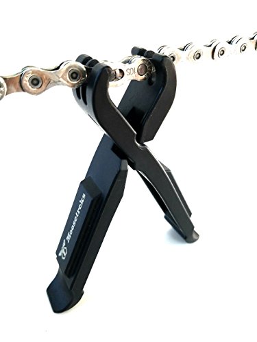 Moosetreks 2 in 1 Bike Tire Levers + Master Link Chain Pliers | Premium Swiss Engineering Plastic