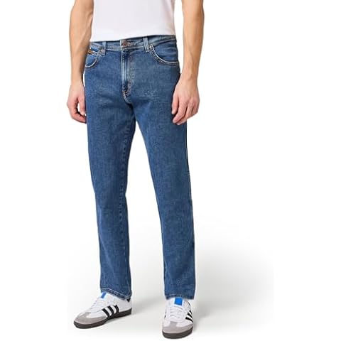 Wrangler Men's Texas Stonewash Jeans, 32W/30L Cover