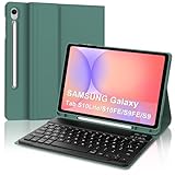 【Angles de vision réglables】L'étui clavier pour Samsung Galaxy Tab S10 FE offre trois angles de vue. Ses fentes antidérapantes intégrées assurent une bonne stabilité de la tablette et évitent tout risque de basculement. Il s'ajuste facilement à l'angle qui vous convient le mieux. Cela rend l'Pad fonctionner comme un ordinateur portable, soit Parfait pour travailler, écrire, prendre des notes, taper et éditer ou regarder des vidéos.