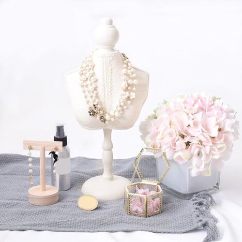 Buste de collier pour sublimer votre commode de chambre - 6