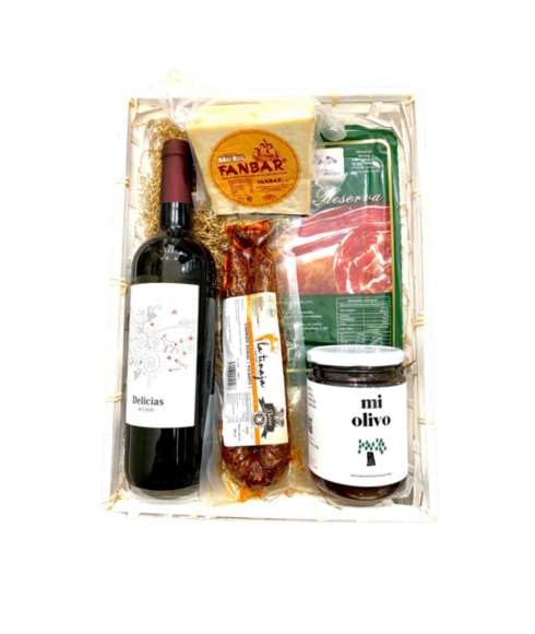 DEGUSTA TERUEL. Bandeja de Navidad con Vino Tinto Delicias, Cuña de Queso Fanbar, Chorizo de Cerdo Picante, Aceitunas Negras y Sobre de Jamón Gran Reserva.
