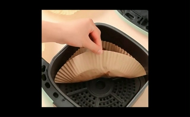 Papier Cuisson Pour Air Fryer - 100 Feuilles 20x20 Cm, Compatible Cosori, Philips, Cecotec (Résiste à 230°C) - 9