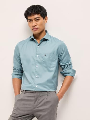 Image of THE Bear House Men's Checked Slim Fit Shirt