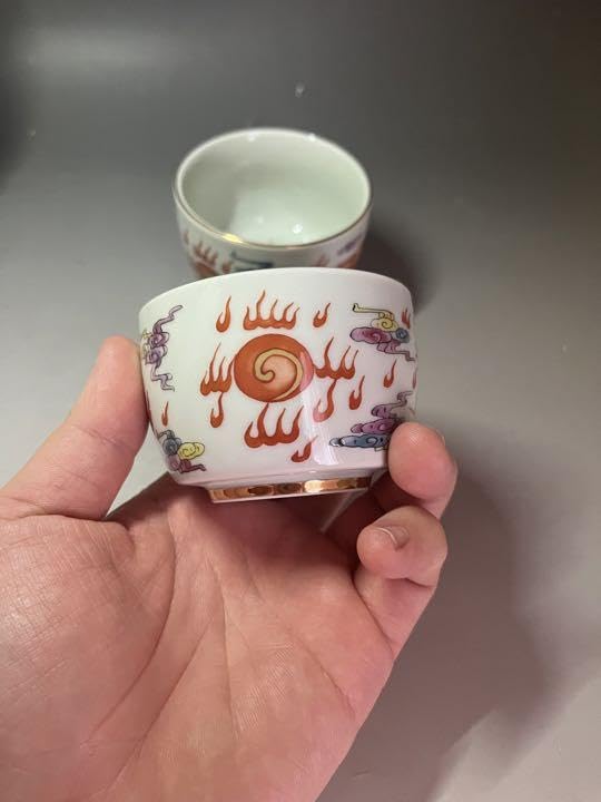 大清乾隆年製 粉彩龍鳳穿花紋茶碗 茶杯 陶芸 骨董品 古美術 酒器