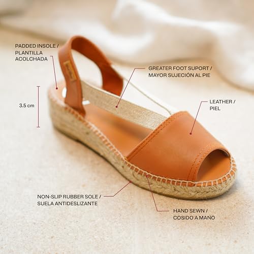 Image of Toni Pons - ETNA - Flat leather sandal with elastics