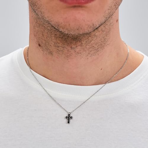 Collier homme symbole croix en acier inoxydable inaltérable pour un style quotidien