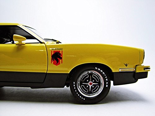 1/18 フォード　マスタング オートワールド 1/18 1973 フォード マスタング ファニーカー