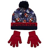 Style amusant : le chapeau avec pompon ajoute une touche ludique et tendance pour l'hiver.