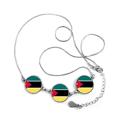 Collier pendentif rond drapeau Mozambique symbole pays africain