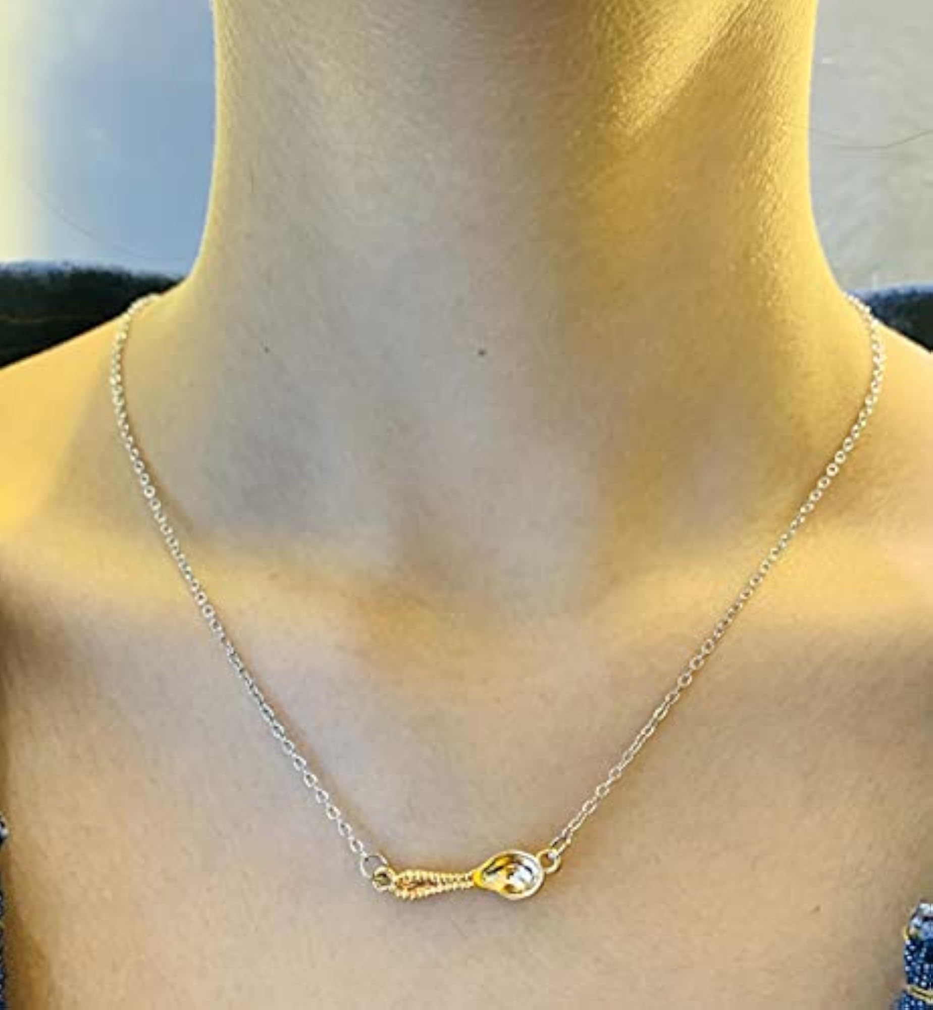 Stylish Chain Pendant Necklace for Dress-Up
