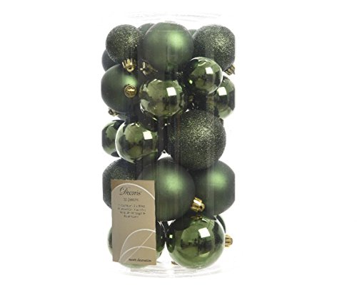 30 Weihnachtskugeln, Farbe: Tannengrün, Weihnachtsdekoration.