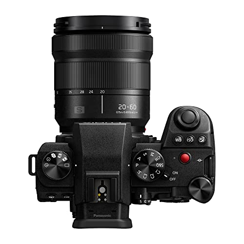 Image of Panasonic LUMIX S5II Mirrorless Camera (DC-S5M2KK) with LUMIX S Series 70-300mm Lens (S-R70300)