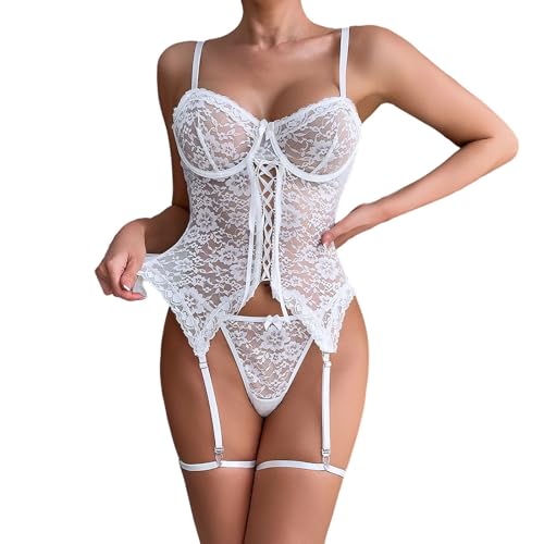 Tenue de nuit raffinée en dentelle, le cadeau de Saint-Valentin idéal