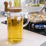 Eden & Willow Glass Olive Oil Bottle, Vinegar Cruet Bottle with Non-Drip Spout – Kitchen Cooking Oil Dispenser Drizzler with Acacia Wooden Lid and Handle (550ml, 1pcs)