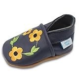 Die perfekten Schuhe mit rutschfester Wildledersohle – Die, mit unserer Dotty Fish Signatur versehene, rutschfeste Wildledersohle eignet sich besonders für glatte Böden. Deshalb sind unsere Schuhe perfekt für Kita oder Spielgruppe.