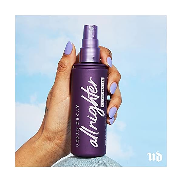 Urban-Decay-All-Nighter-Ultra-Matte-Setting-Spray-Makeup-Finishing-Spray-Lasts-Up-To-16-Hours-Oil-Shine-Controlling-Mist-Great-for-Oily-Skin-40-fl-oz Urban Decay All Nighter Ultra Matte Makeup Setting Spray for Face, Transfer-proof, Long-lasting 16 HR Wear, with Oil-absorbing Kaolin Clay, Matte Finish, Oil-free, Paraben-free, Vegan
