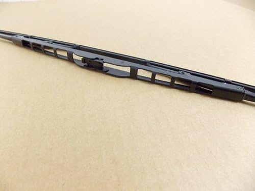 Land Rover Genuine Parts LR012047 Wiper Blade Assy Rear - L322
