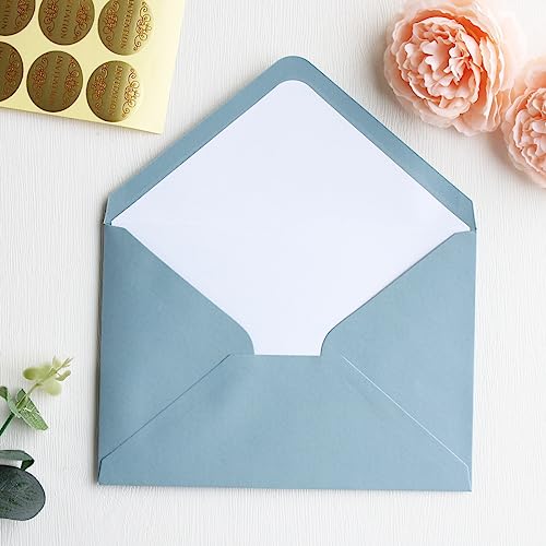 KUCHYNEE Envelopes A7 azul empoeirado, 50 peças, com adesivo autovedante, 13,5 x 19,3 cm, perfeitos