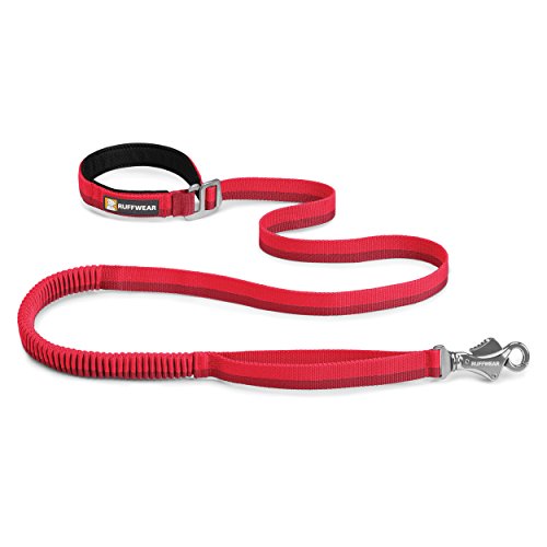 Ruffwear - Roamer Hand-Held or Waist-Worn Extending Dog Leash, Red Currant, Medium