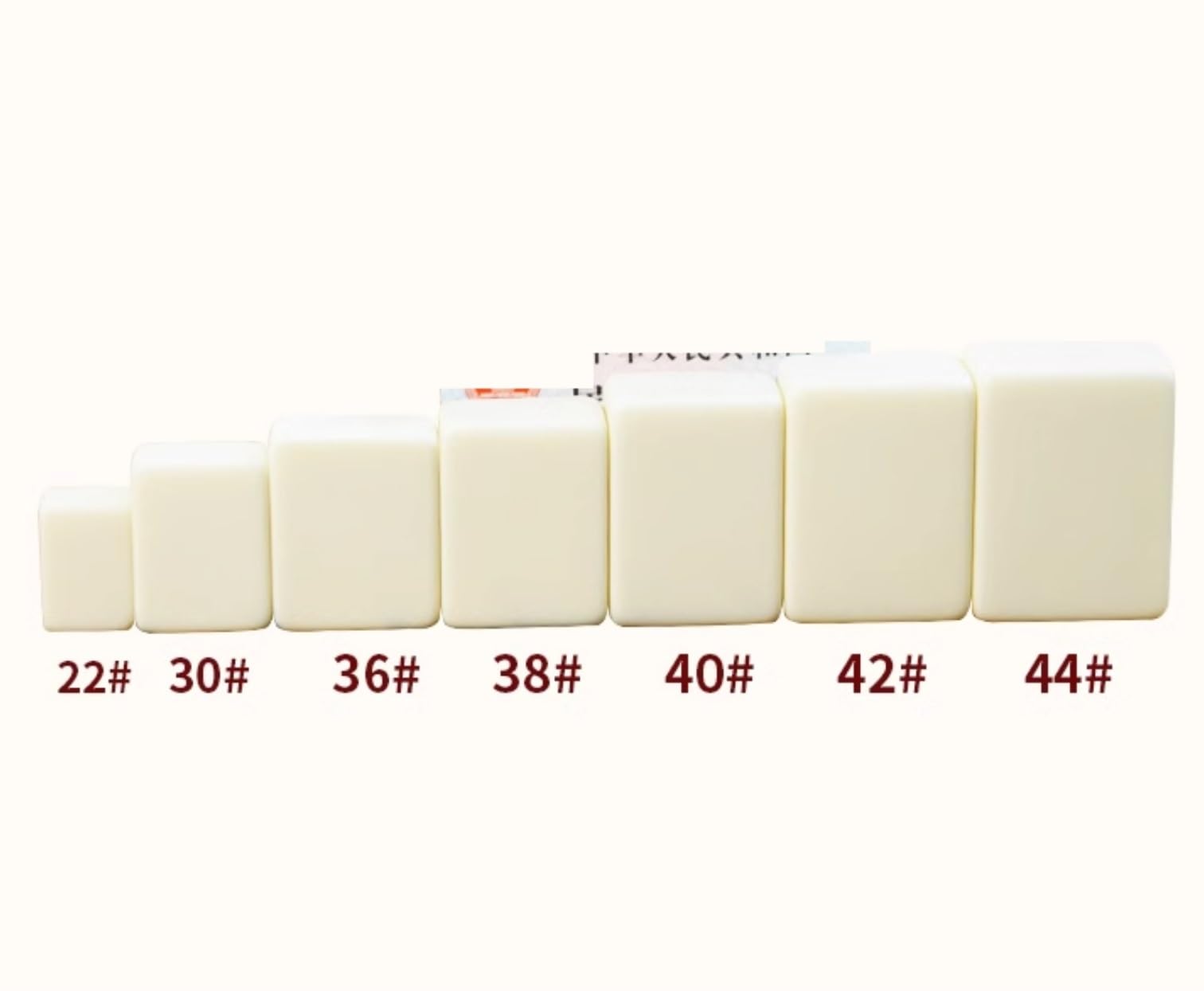 Mahjong Set mit 144 gravierten Spielsteinen, klassisches tragbares Reisespiel für Familie und Freizeit