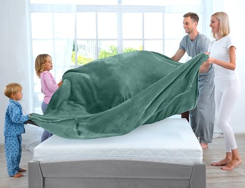 Image of Utopia Bedding Fleece Blanket Full Size Celadon 300GSM Luxury Fuzzy Soft Anti-Static Microfiber Bed Blanket (90x84 Inch)