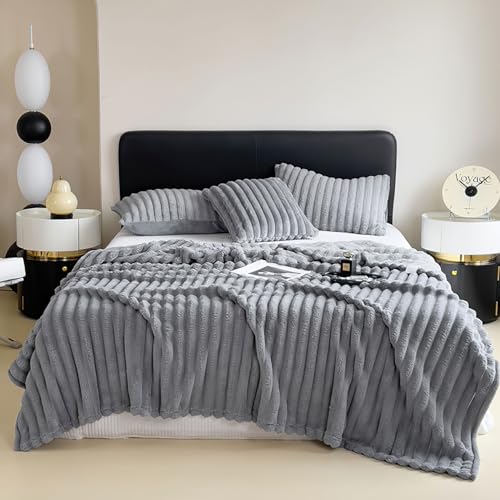 Kuscheldecke 150x200 cm - Warme Flausige Bettüberwurf Decke und Sofadecke Mama, Frauen und Freundin (Grau, 150x200cm)