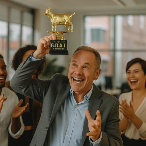 EBERiX POKALE – G.O.A.T. Pokal – Greatest of All Time *Black Edition* – 17,5 cm – Fun Award mit Gravur, beschwerter Kunststoffsockel – lustige Trophäe für Sport, Büro, Events & MVP´s