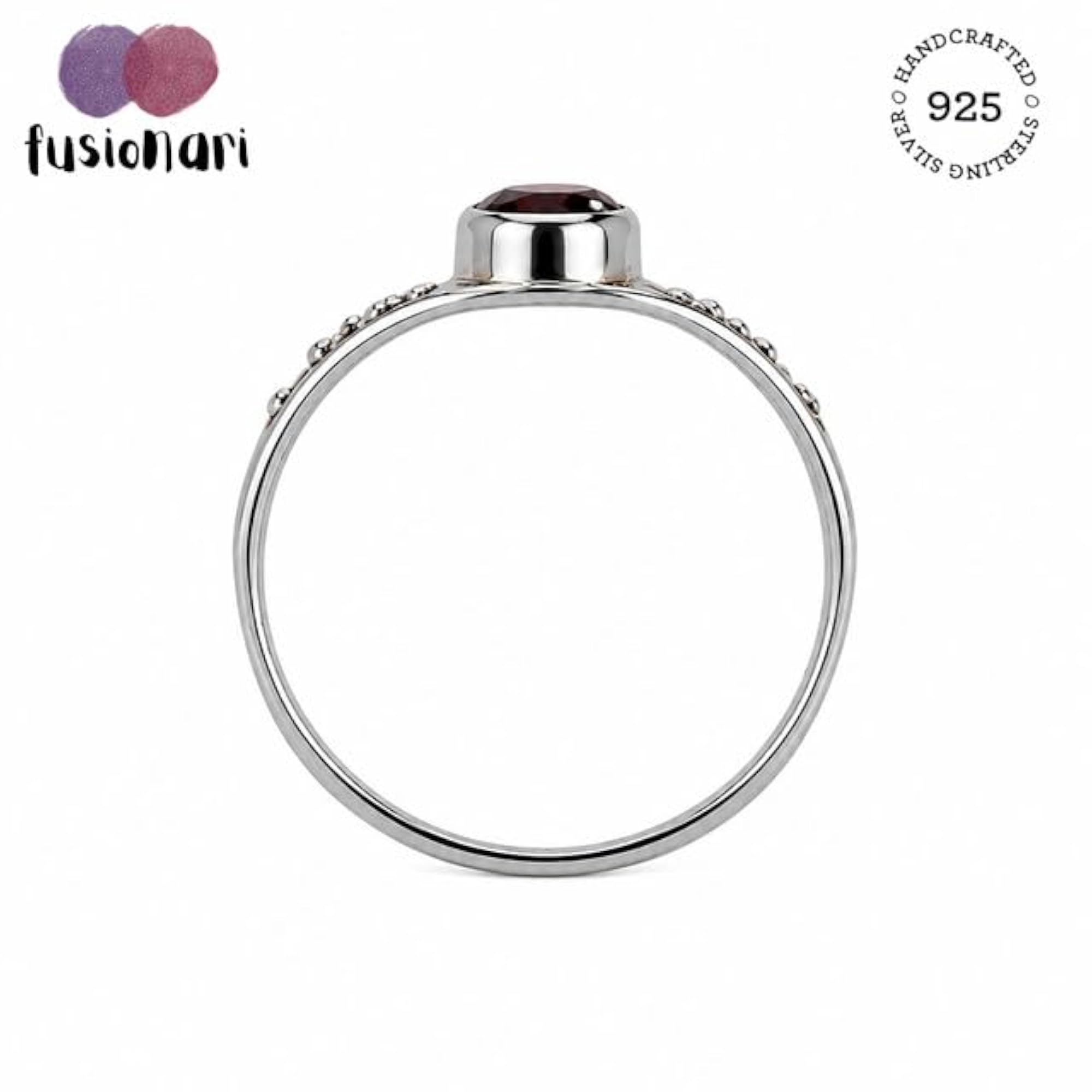 Women's 925 Sterling Silver Garnet Gemstone Ring with Decorative Pattern