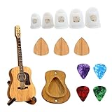 Einfach zu tragen: Die Auswahlbox wird mit einem Ständer geliefert, der es Ihnen ermöglicht, die Plektrenbox auf jeder flachen Oberfläche zu platzieren. Dadurch haben Sie immer einfachen Zugriff auf Ihre Gitarren Plektren und können diese ordentlich und organisiert aufbewahren.
