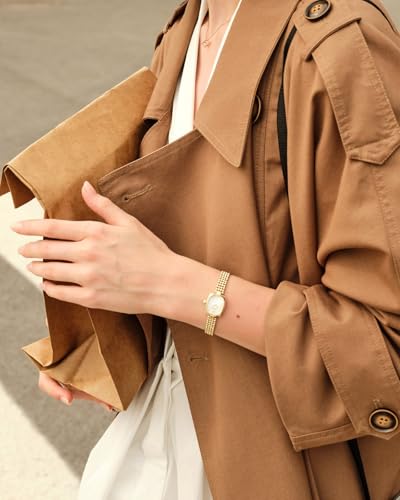 Image of FIYTA Women's Watch - Elegant Gold Small Square Luxury Watch with Sapphire Crystal; 316L Stainless Steel Jewelry Bracelet, Timeless Gift for Her, Mother's Day, Gift Box Included
