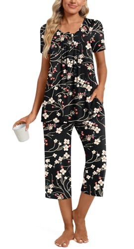 Image of Womens Summer Pajama Sets 2 Piece Short Sleeve Top and Capri Pants Plus Size Ladies Lounge Pjs Sets with Pockets