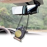 ✔ 【HOCHWERTIGE MATERIALIEN】 Das Innere unseres niedlichen Cartoon-Totoro-Autos besteht aus hochwertigem PVC + -Material, ist glatt und gratfrei. Die hängende Dekoration des Cartoon-Totoro-Autos ist nicht leicht zu beschädigen, nicht leicht zu verblassen und hat keinen Geruch Mit dieser Autodekoration können Sie Orte wie Ihr Auto oder Ihren Schreibtisch verschönern.