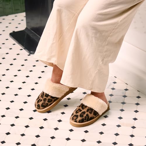 Image of Minnetonka Women's Chesney Scuff Flat