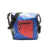 Die Tasche ist aus Vinyl gefertigt und hat einen absolut wasserdichten Verschluss und eine Fronttasche mit Reißverschluss