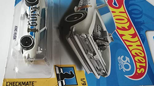 Hot Wheels 2018 Checkmate King Kuda White miniatura 2
