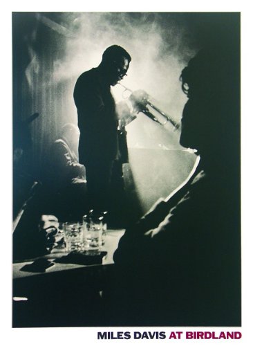 Miles Davis Kunstdruck „Live In Birdland“ (60x80 Cm) + 20 Tesa Powerstrips – Schwarz-weiß, Poster Für Musikfans
