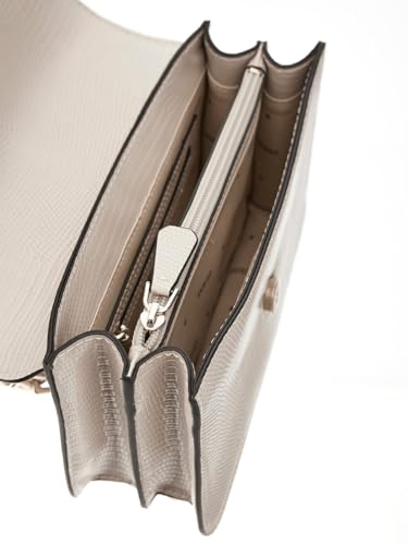 GUESS Salinge Flap Crossbody3