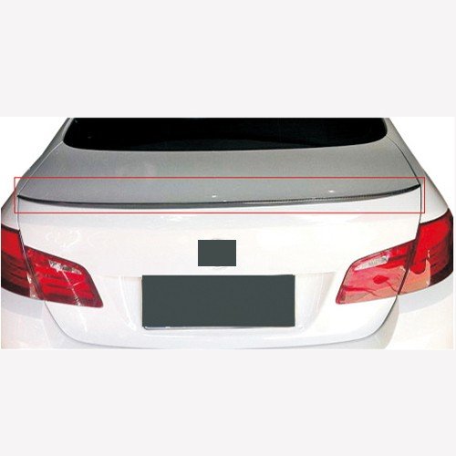 Spoiler en fibre de carbone BMW E60 : corrigez le style arrière de votre berline