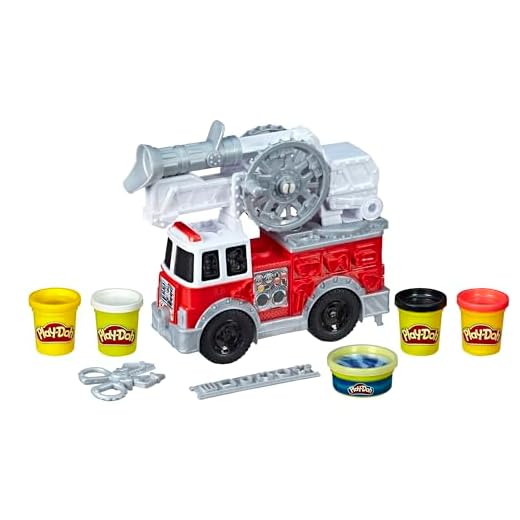 Play-Doh Wheels Firetruck Toy with 5 Non-Toxic Colors Including Play-Doh Water Compound