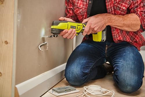 Ryobi 9-teiliges Werkzeugset 18 V One+: Bohrmaschine, Schlagschrauber, Schleifer, Multi-Tools, Heißklebepistole, Kreissäge, Stichsäge, Lampe, Schleifmaschine + 2 Akkus und Ladegerät – R18CK9B-252SLZ