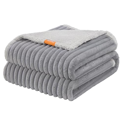 Feandrea Hundedecke, wasserdichte Decke, XXL, 203 x 152 cm, für große, extra große Hunde, beidseitig verwendbar, Hundesofa waschbar, Taubengrau-hellgrau PPB038G01